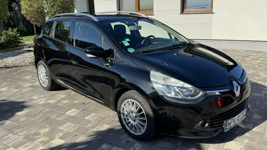 RENAULT Clio -