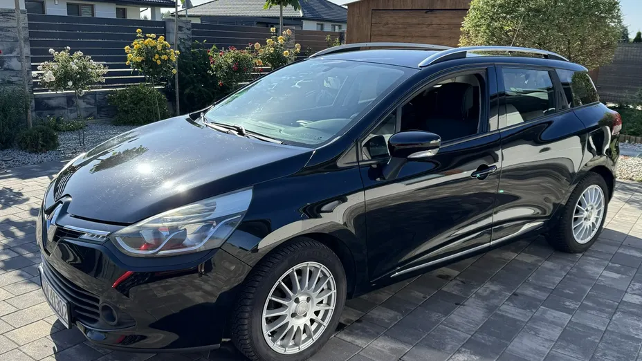 RENAULT Clio -