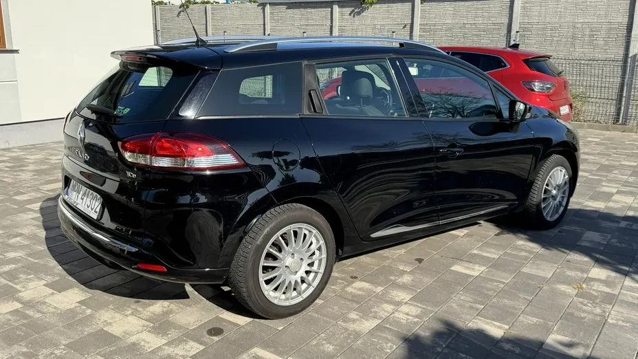 RENAULT Clio -