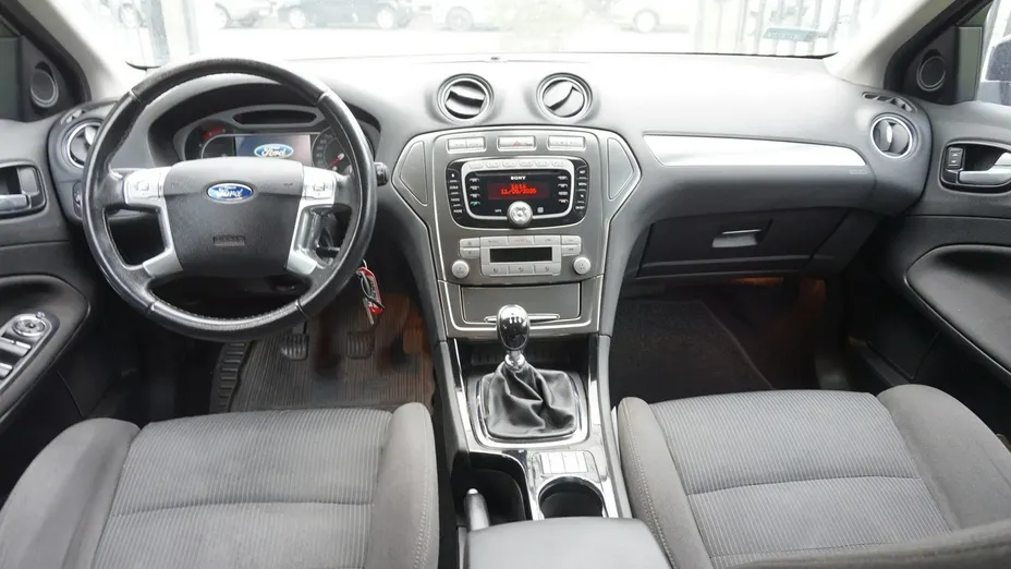 FORD Mondeo -