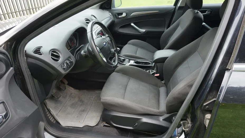 FORD Mondeo -
