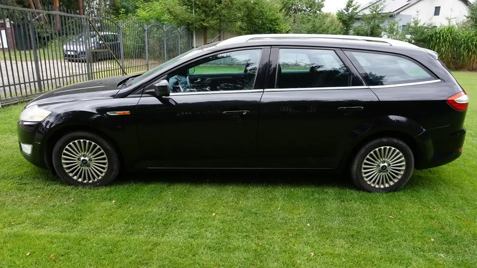 FORD Mondeo -