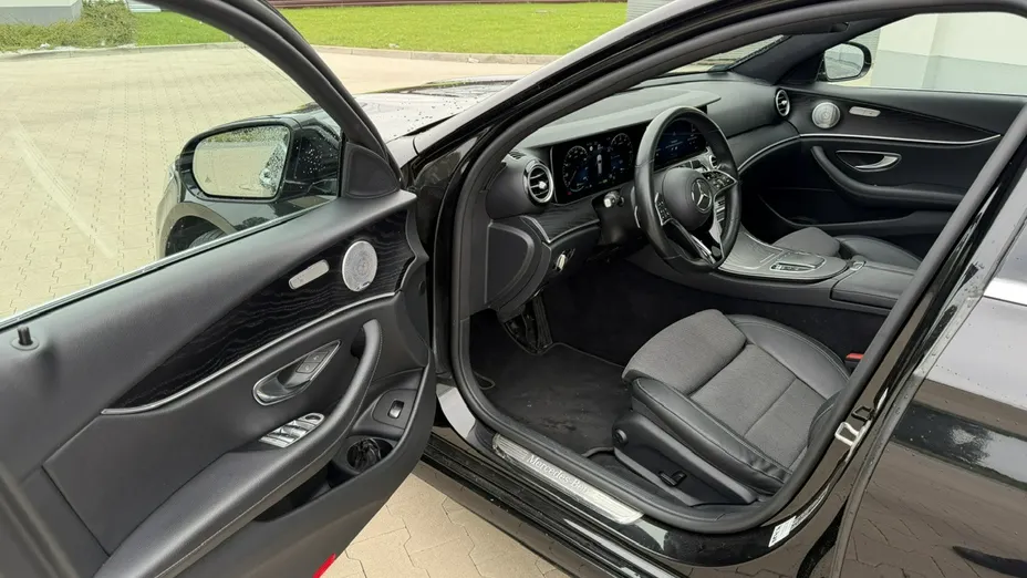 MERCEDES-BENZ E Klasa -