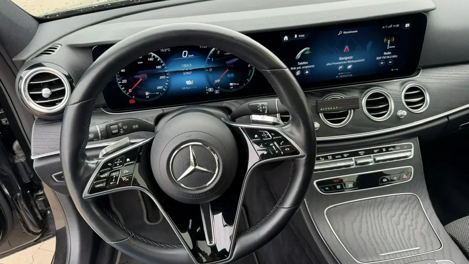 MERCEDES-BENZ E Klasa -