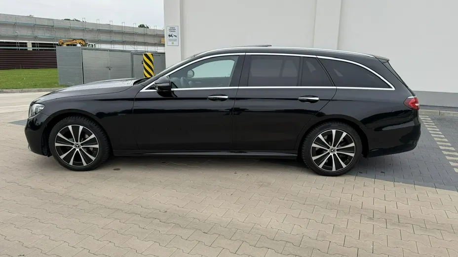 MERCEDES-BENZ E Klasa -