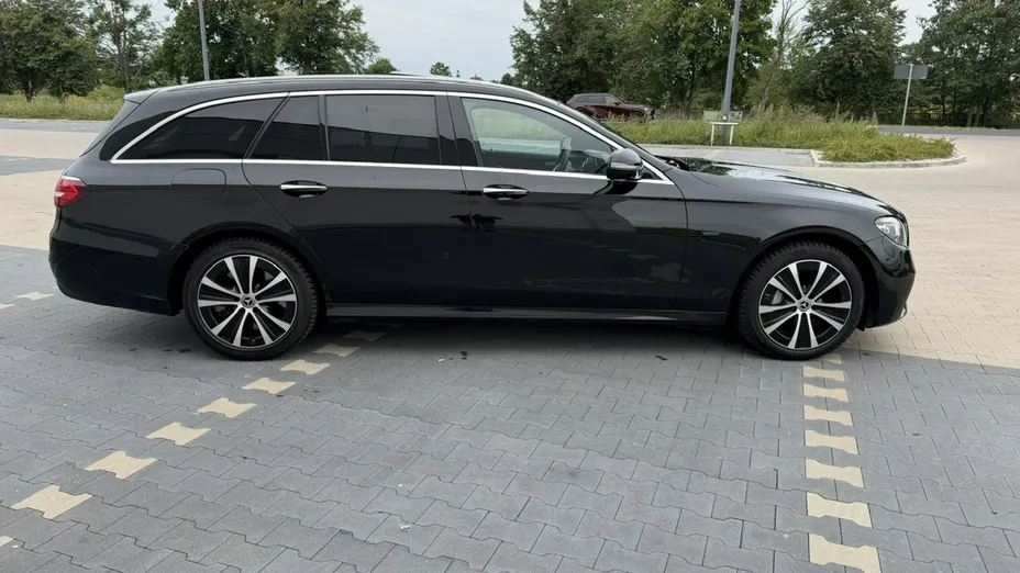 MERCEDES-BENZ E Klasa -