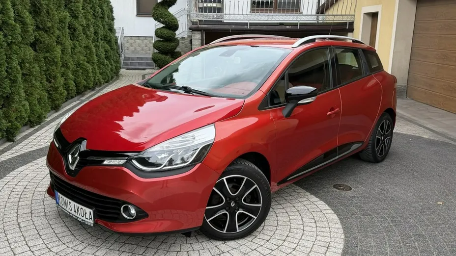 RENAULT Clio -