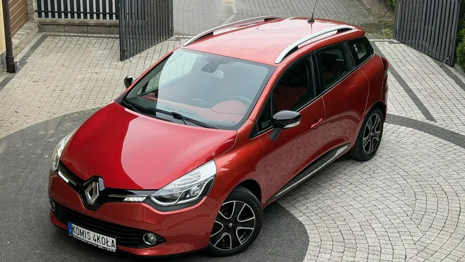 RENAULT Clio -