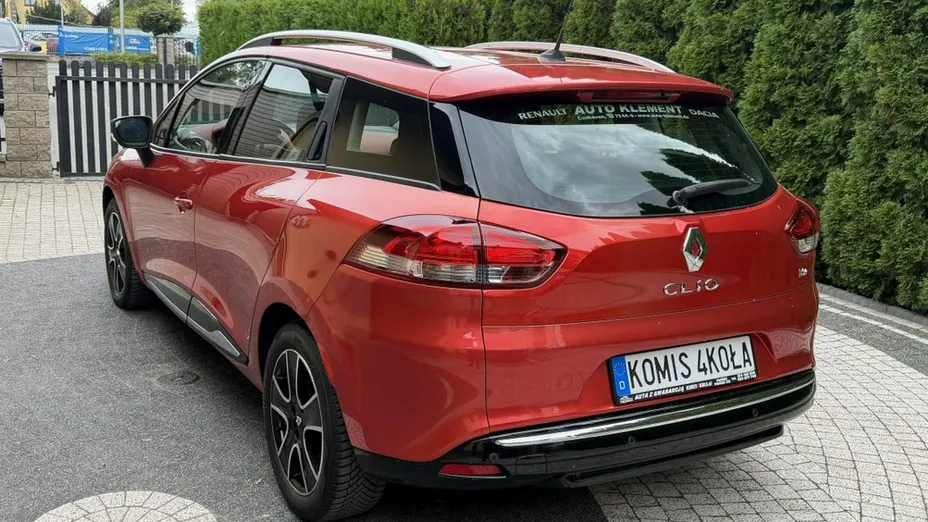 RENAULT Clio -