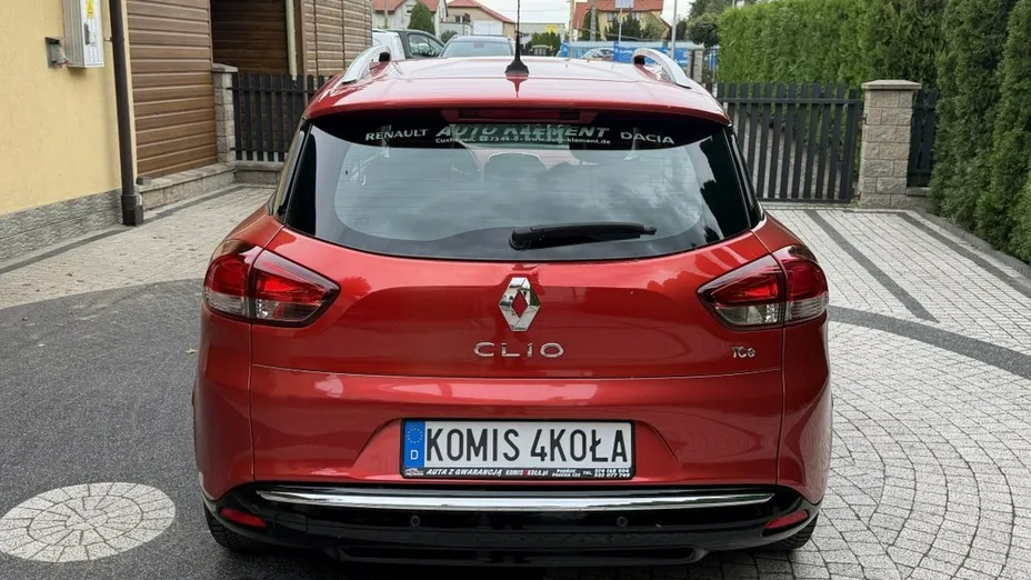 RENAULT Clio -