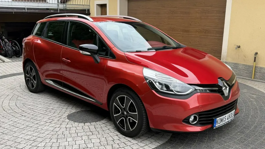 RENAULT Clio -