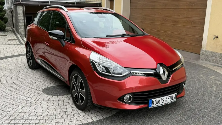 RENAULT Clio -