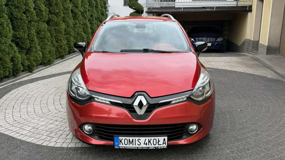 RENAULT Clio -
