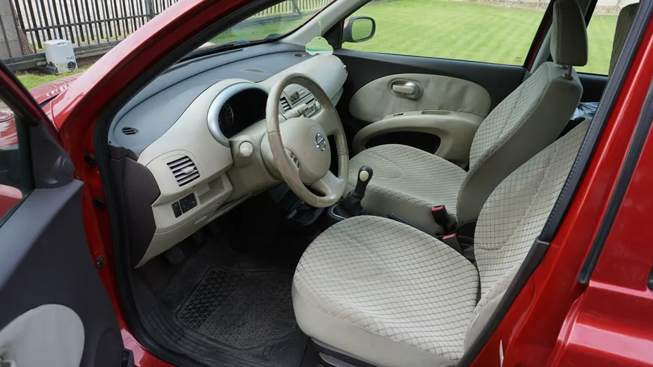 NISSAN Micra -