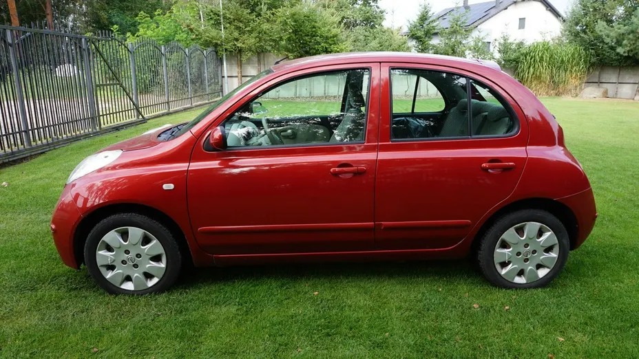 NISSAN Micra -