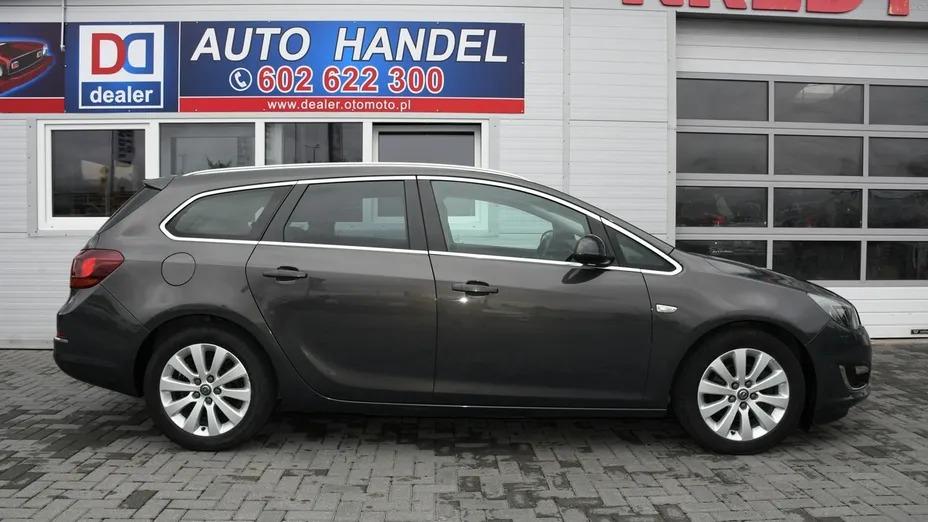 OPEL Astra -