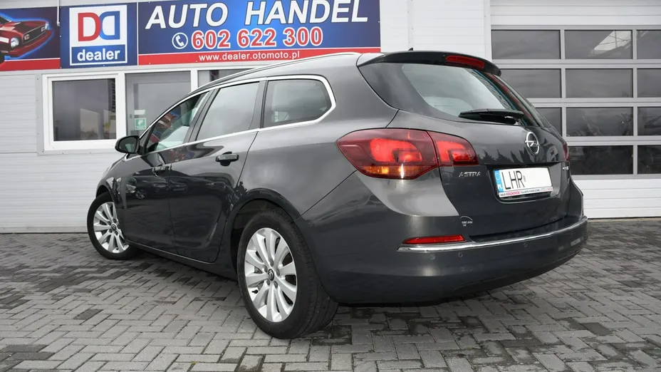 OPEL Astra -