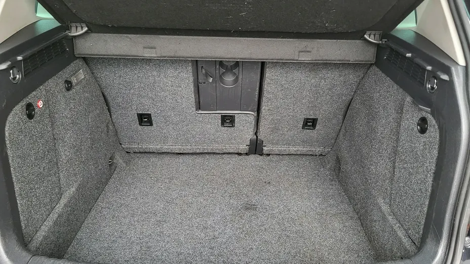 VOLKSWAGEN Tiguan -