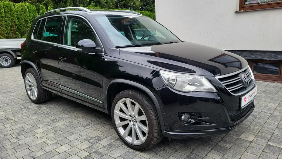 VOLKSWAGEN Tiguan -