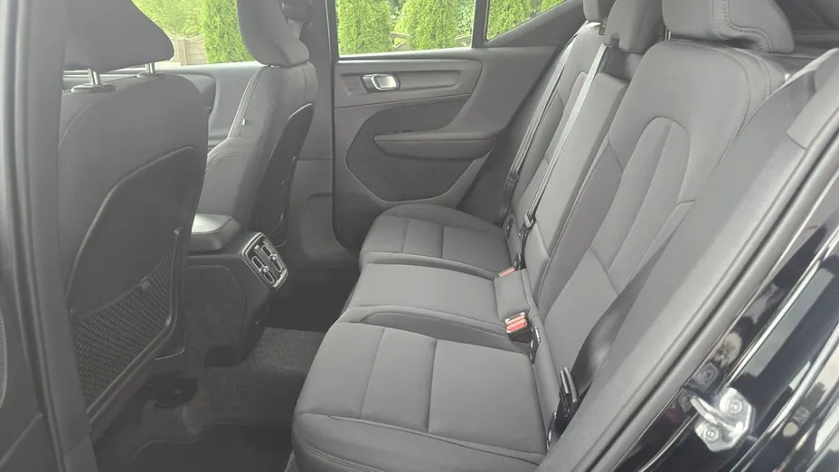VOLVO XC40 -