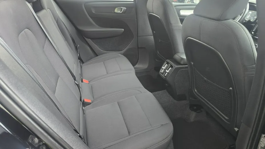 VOLVO XC40 -