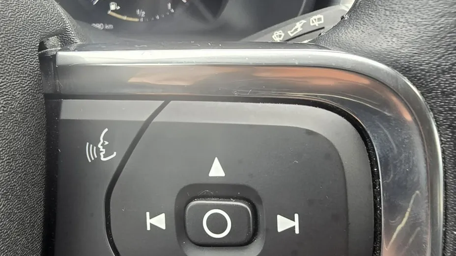 VOLVO XC40 -