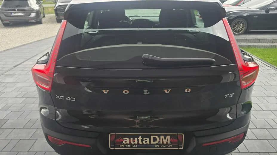 VOLVO XC40 -