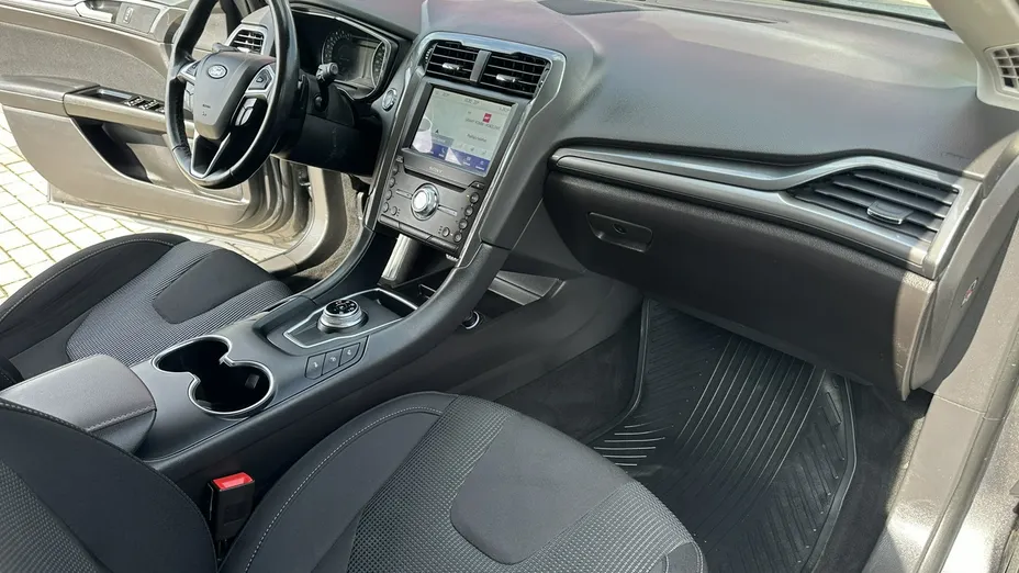 FORD Mondeo -
