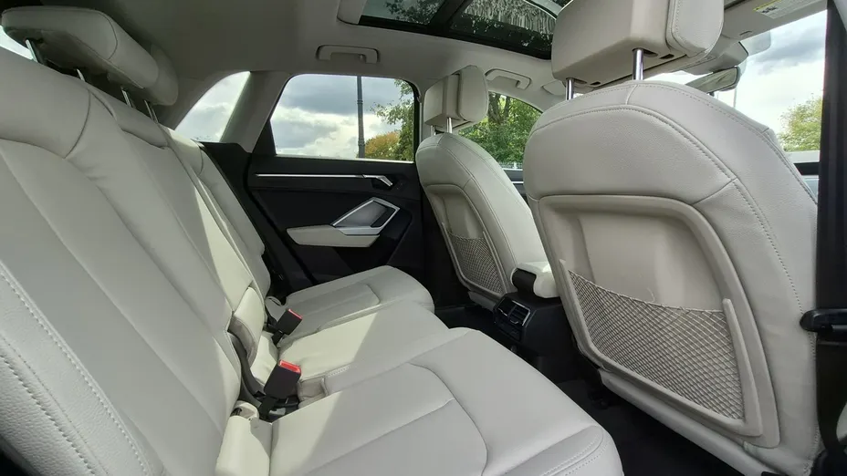 AUDI Q3 -