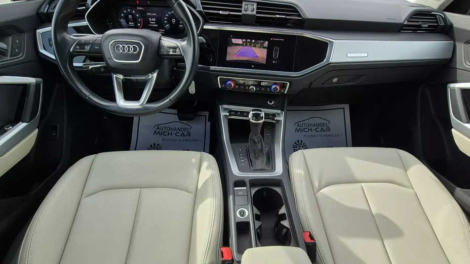 AUDI Q3 -