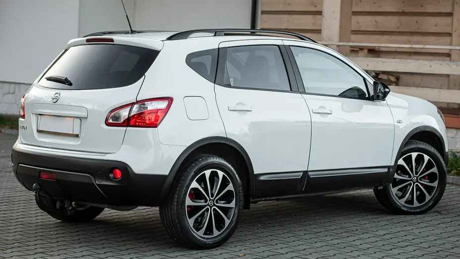 NISSAN Qashqai -