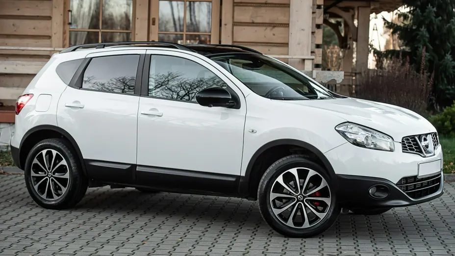NISSAN Qashqai -