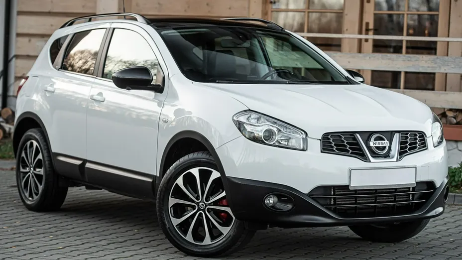 NISSAN Qashqai -
