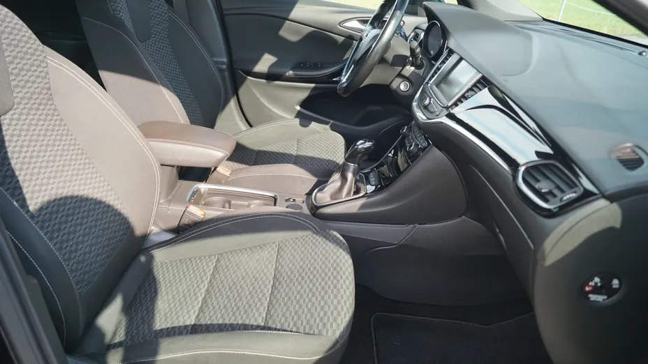 OPEL Astra -