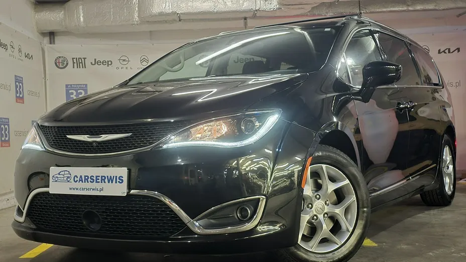 CHRYSLER Pacifica -