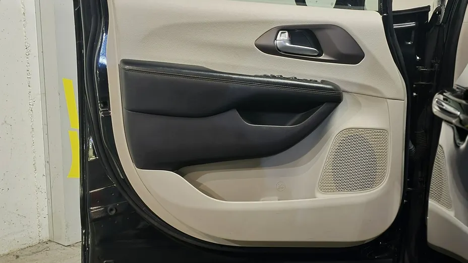 CHRYSLER Pacifica -