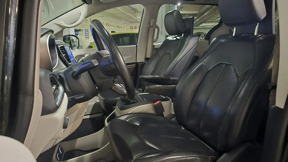 CHRYSLER Pacifica -