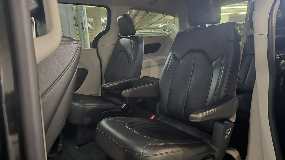 CHRYSLER Pacifica -