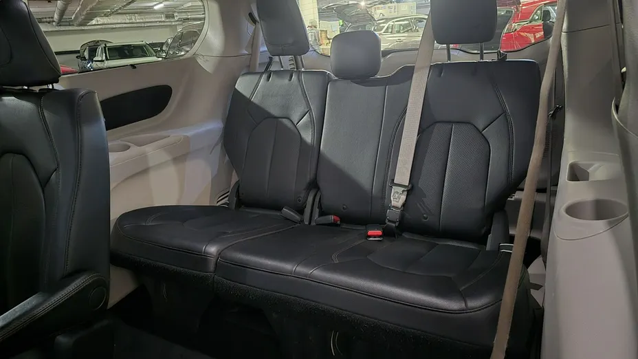 CHRYSLER Pacifica -