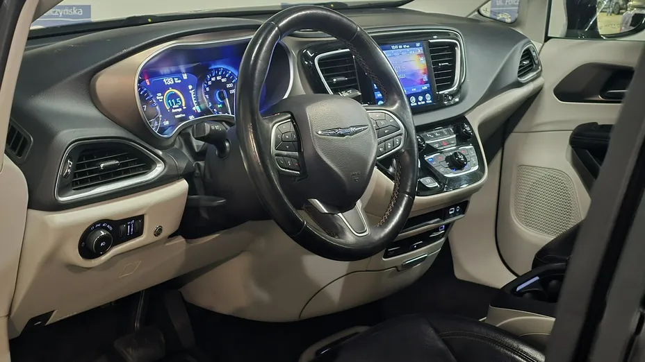 CHRYSLER Pacifica -