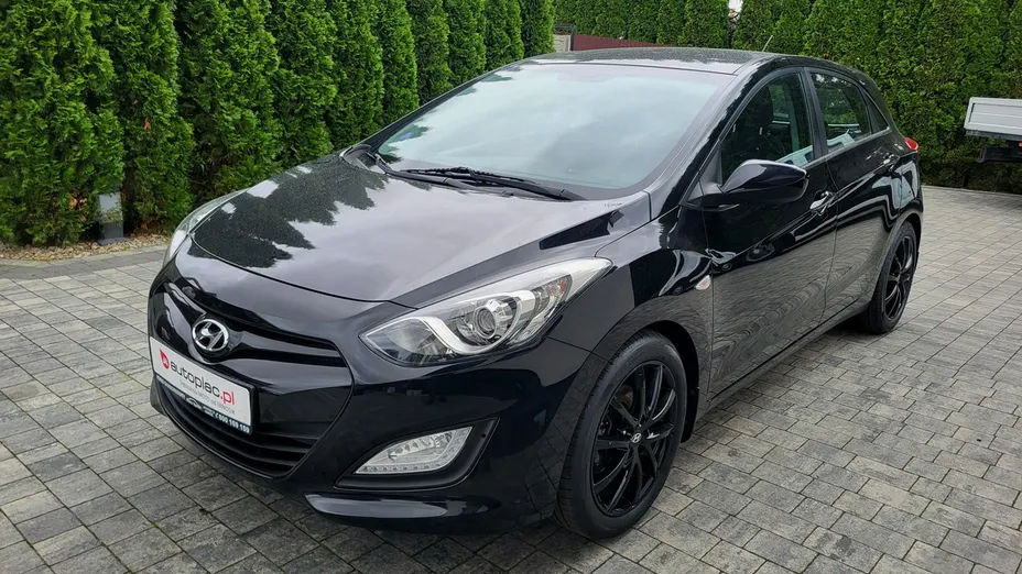 HYUNDAI i30 -