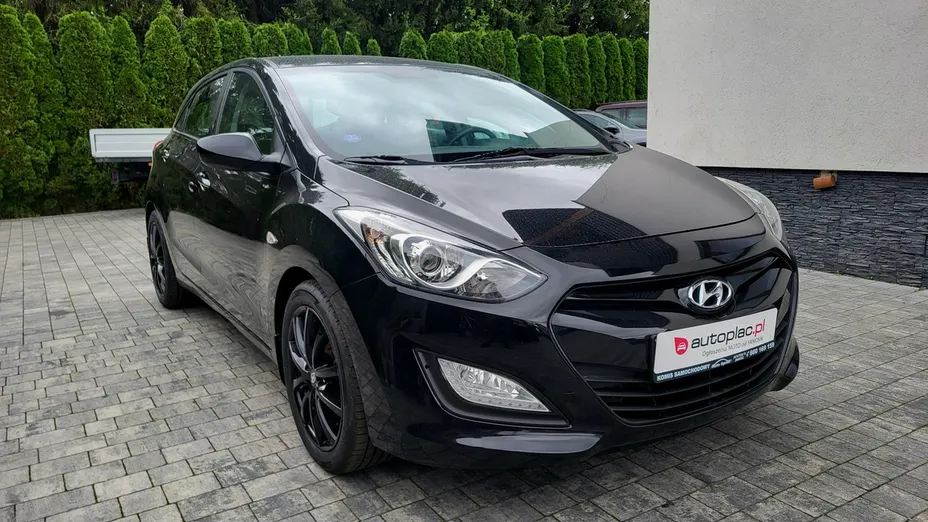 HYUNDAI i30 -