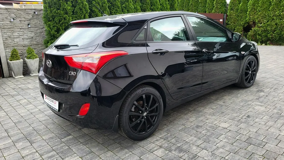 HYUNDAI i30 -