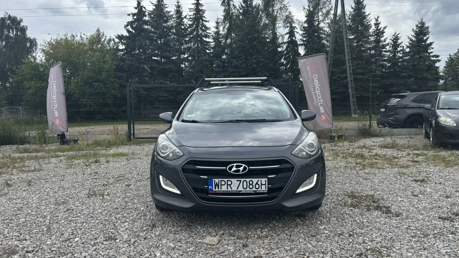 HYUNDAI i30 -