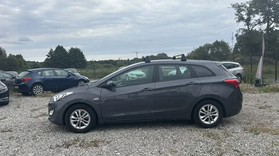 HYUNDAI i30 -