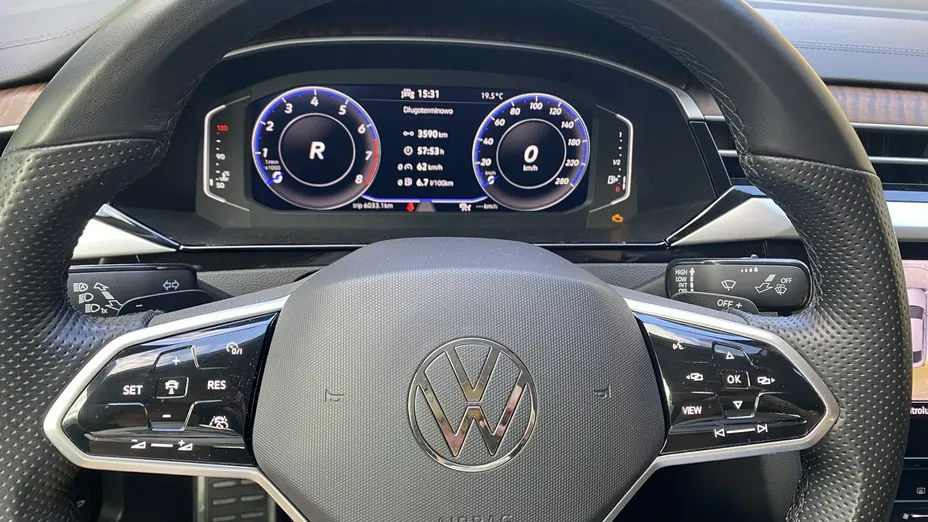 VOLKSWAGEN Arteon -