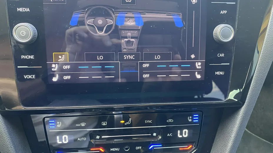 VOLKSWAGEN Arteon -