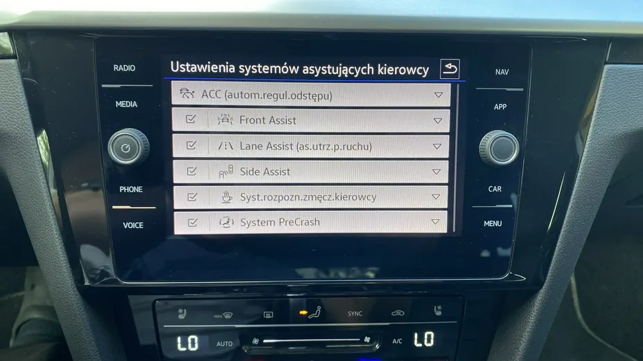 VOLKSWAGEN Arteon -