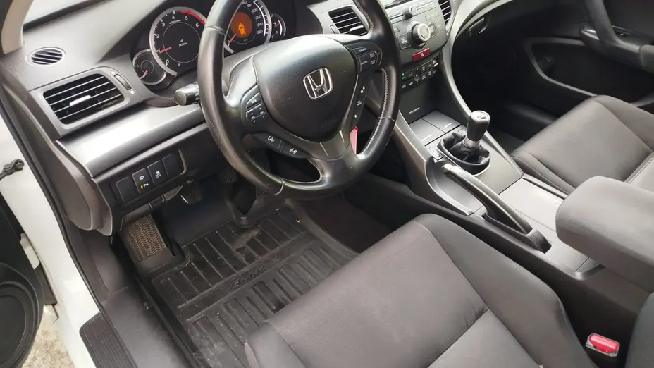 HONDA Accord -