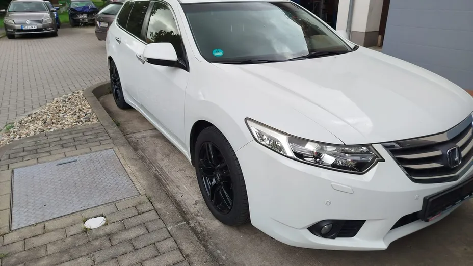 HONDA Accord -